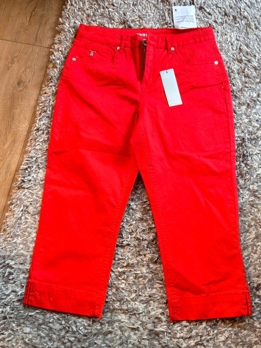 BNWT Bright Red Cropped Pants - Picture 3 of 6